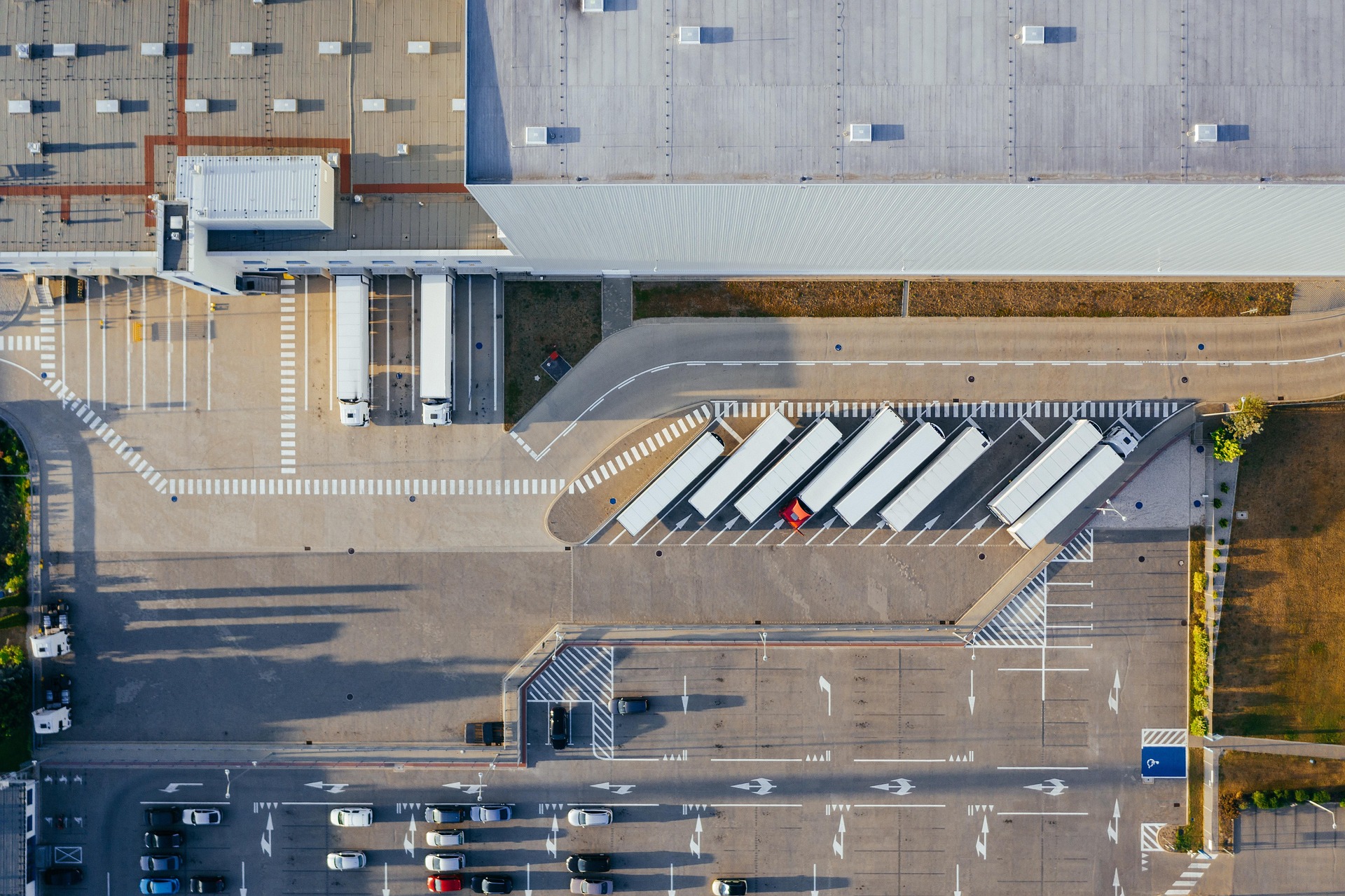 Polish DL Invest Group builds a pan-european logistics-industrial and data center platform